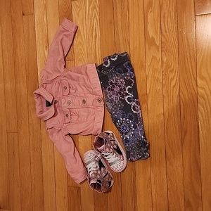 Adorable denim jegging outfit with matching Twinkle Toe Skechers